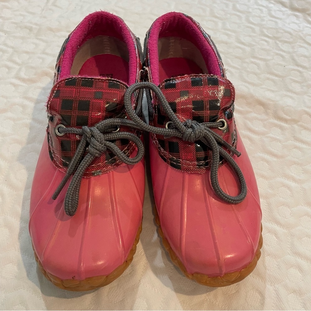 Sperry Pink Red Plaid Girl’s Duckie 4M Waterproof Steel Shank Fall Rain Low Top